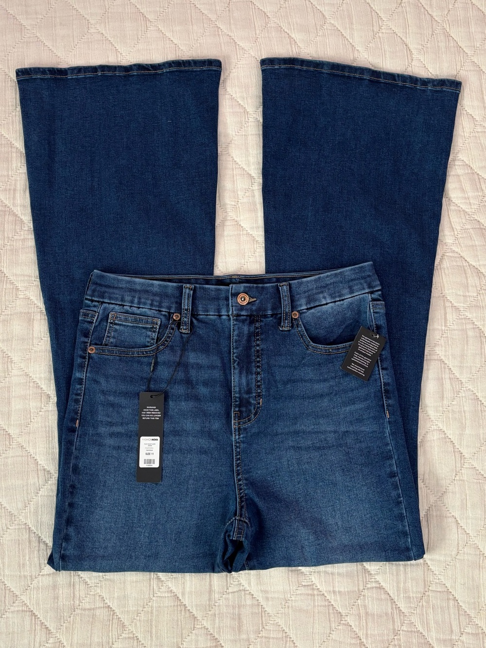 Fashion Nova Play Nice Flared Leg Jeans Sz 11 NWT *
